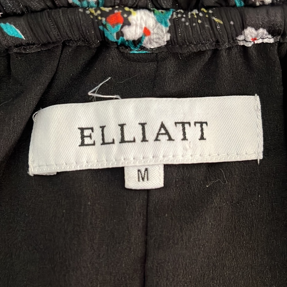 Elliatt Floral Ruffle Romper - Picture 15 of 17
